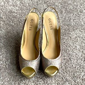 Guess women’s platform gold pumps heels SZ 8M
